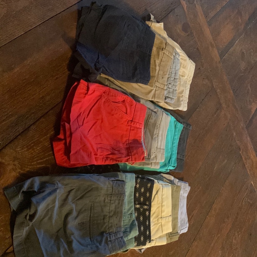 15 Shorts!!! I crew chino plus more size 2-4 great value